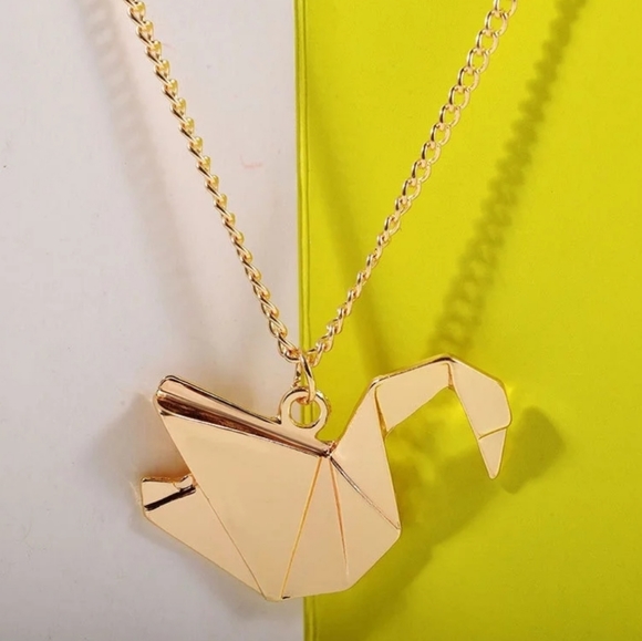 *Raven* Origami Necklace - Picture 2 of 3